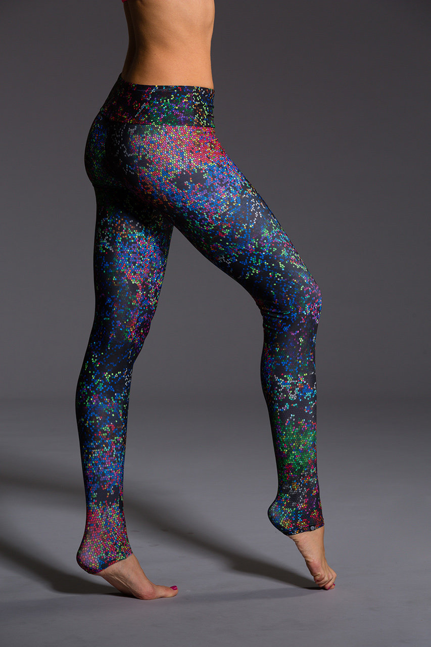 http://www.feelfab.org/wp-content/uploads/2016/11/Onzie-Full-Length-Yoga-Leggings-Night-Bright-Side.jpg